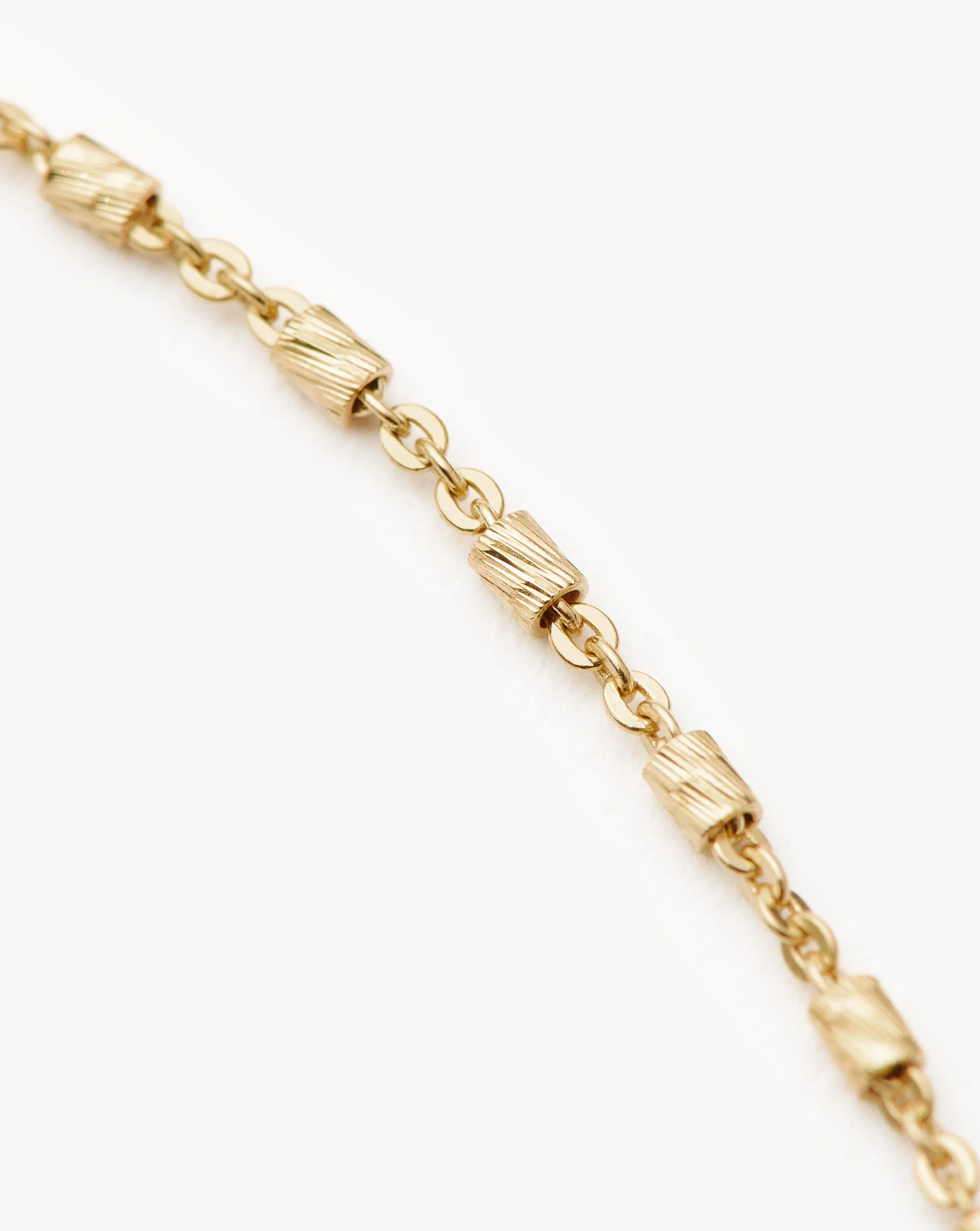 Solid Gold Vervelle Chain Choker - Image 4