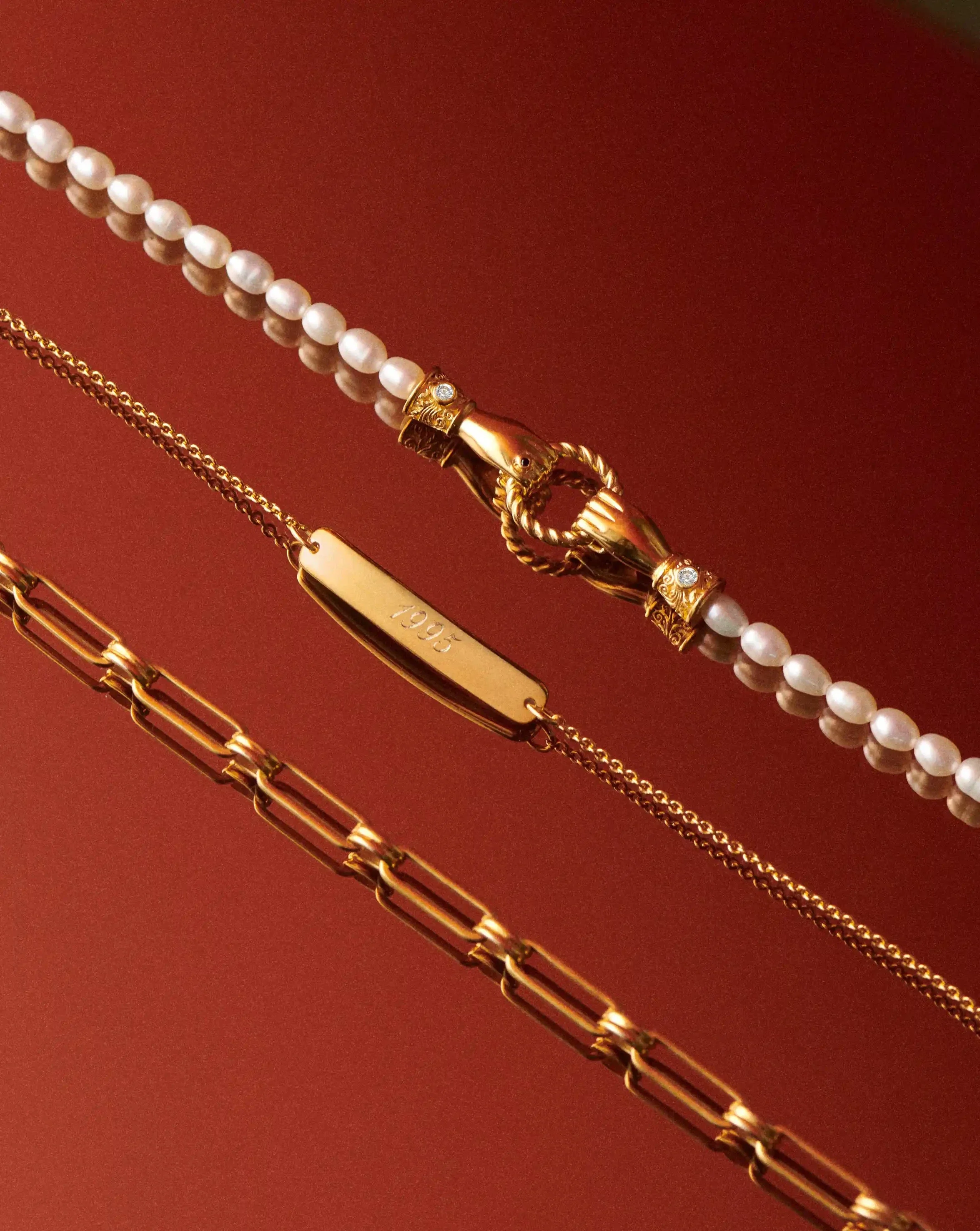 Harris Reed In Good Hands Pearl Bracelet | 18ct Gold Plated/Pearl & Black Onyx - Image 5