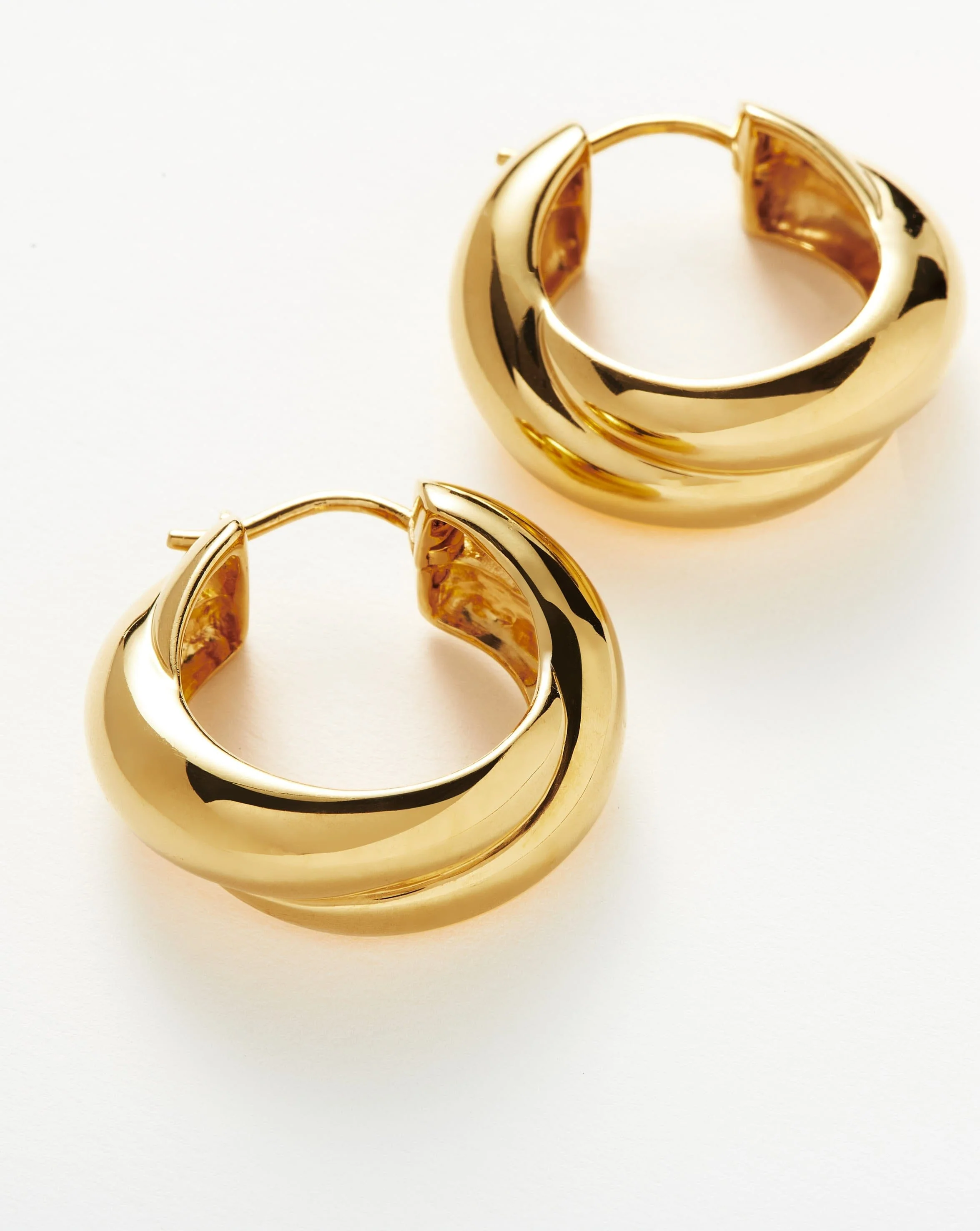Lucy Williams Chunky Medium Entwine Hoop Earrings | 18ct Gold Plated - Image 4