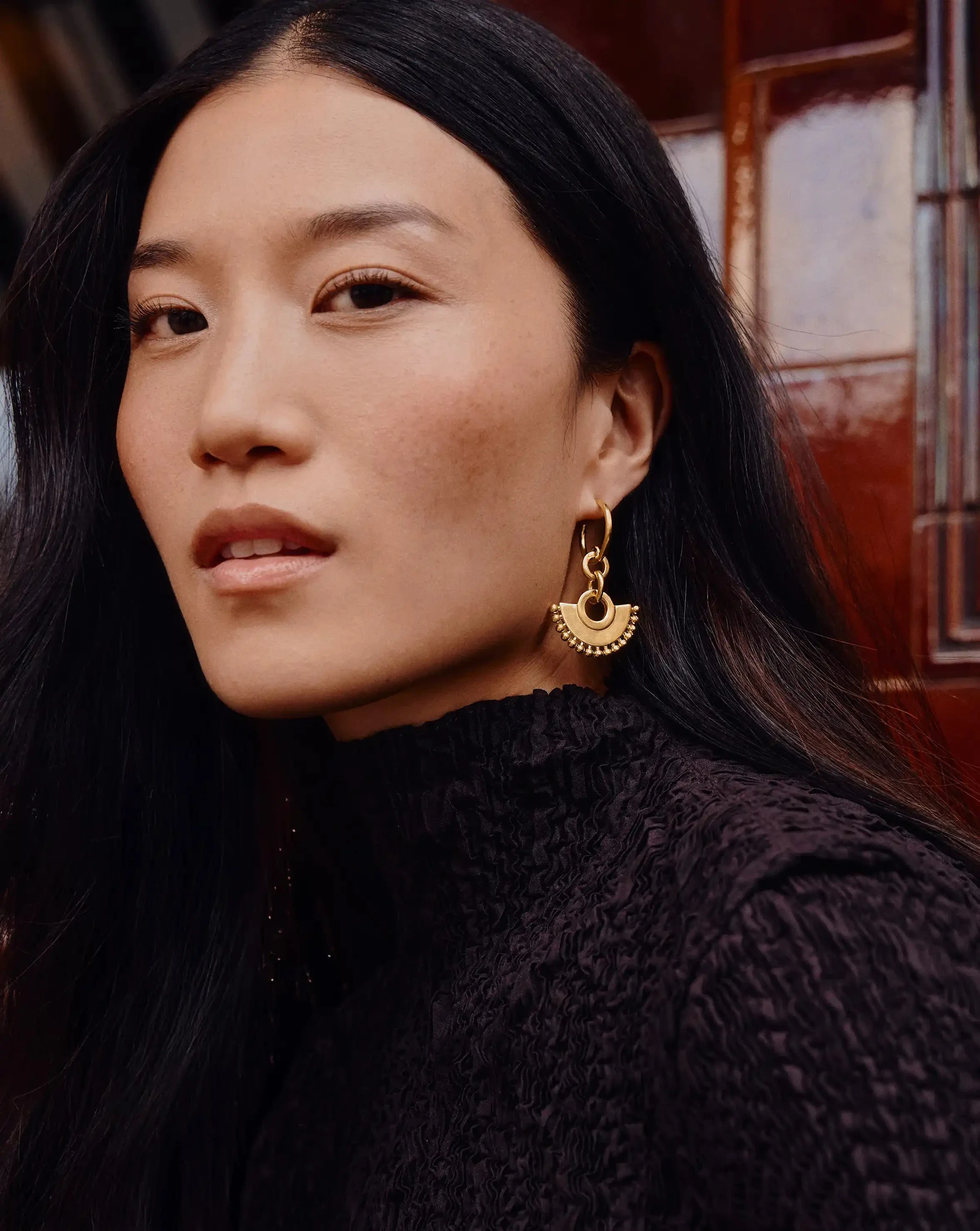 Zenyu Fan Chandelier Hoop Earrings - Image 5